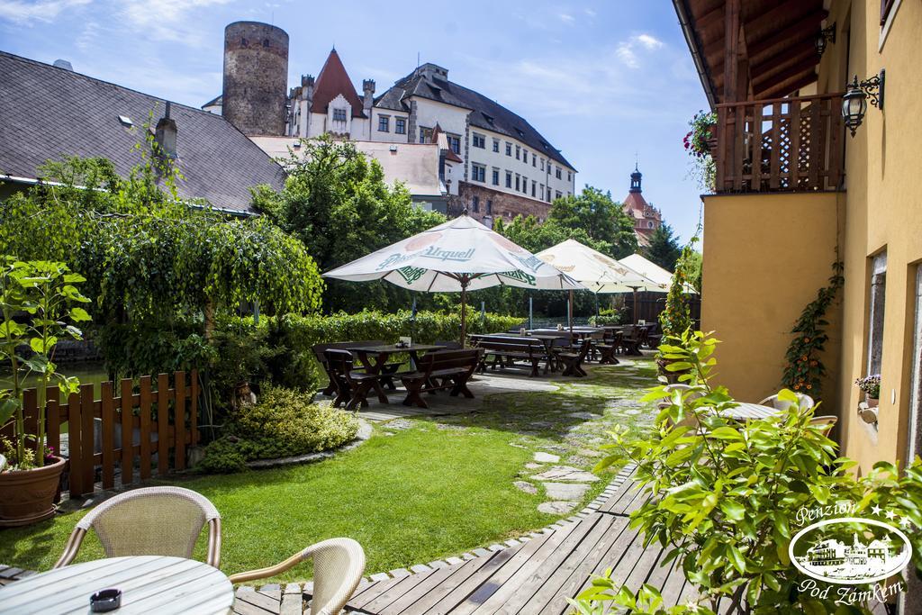 Penzion Pod Zamkem Jindřichŭv Hradec Exterior photo